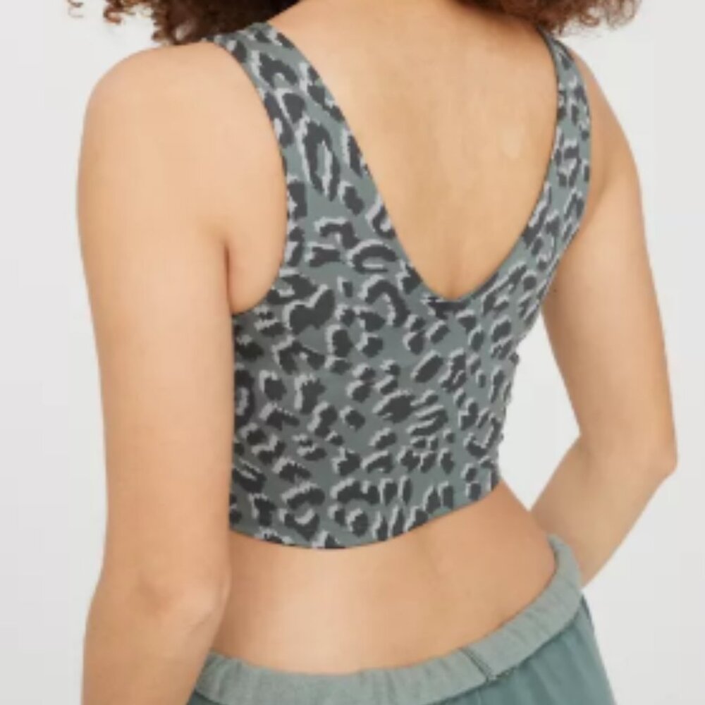 Aerie Leopard Printed Jacquard Longline Sports Bra Low Support - Medium in Green